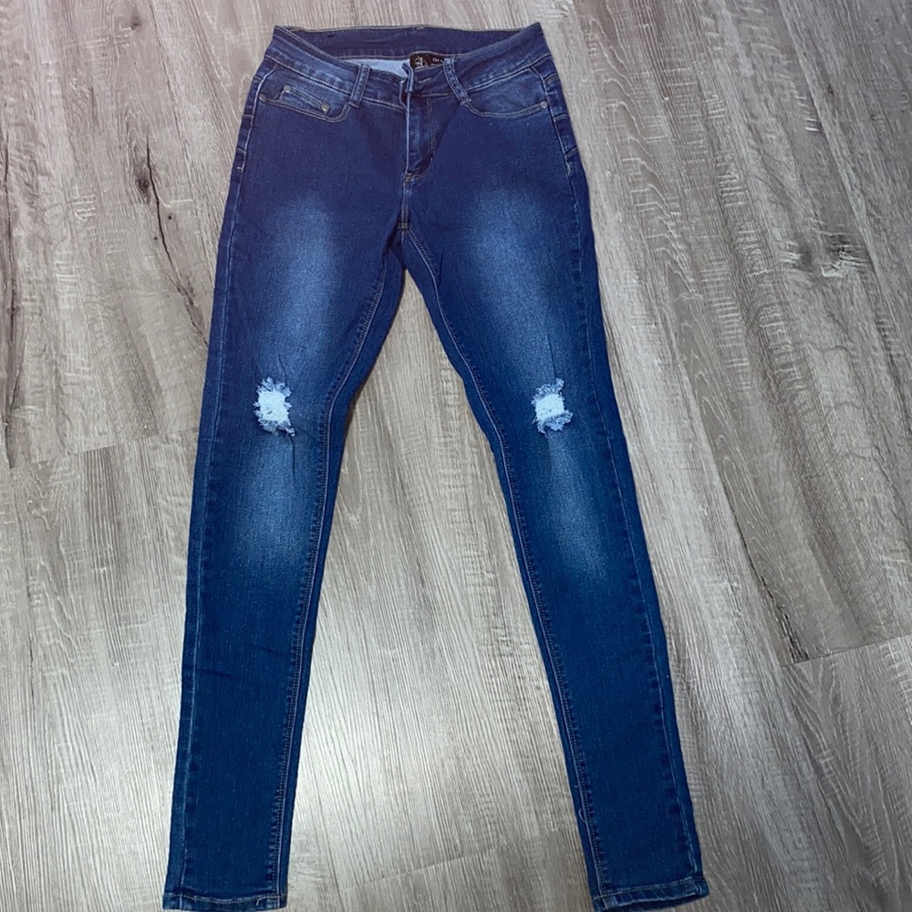 NEW! Size 3/4 Harmony Skinny Jeans- FASHIONNOVA